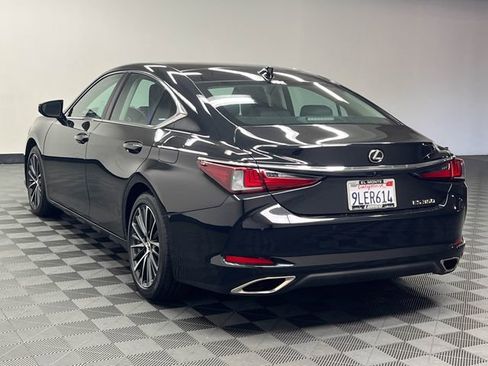 Certified 2024 Lexus ES 350 w/ Premium Package image 7