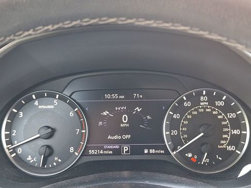 Used 2019 INFINITI QX50 Essential w/ Premium Heat Package AWD/4WD image 8