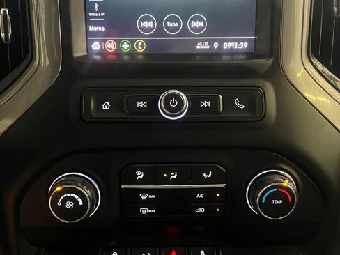 Used 2021 Chevrolet Silverado 1500 Custom Trail Boss AWD/4WD image 15
