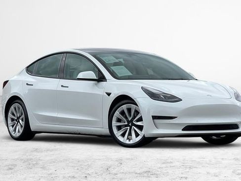 Used 2022 Tesla Model 3 Long Range AWD/4WD image 2