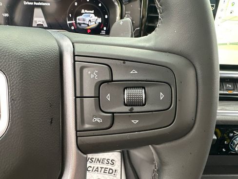 Used 2025 GMC Sierra 1500 SLT w/ SLT Premium Plus Package AWD/4WD image 24