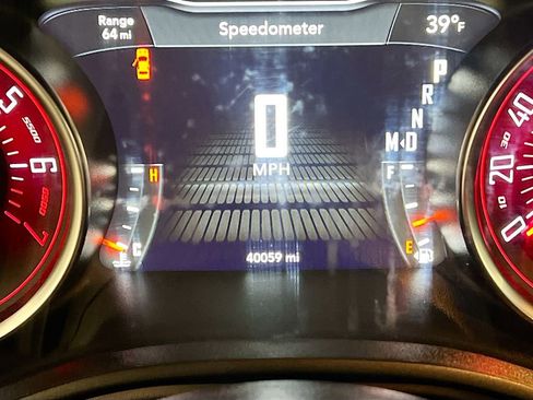 Used 2023 Dodge Challenger SXT image 10