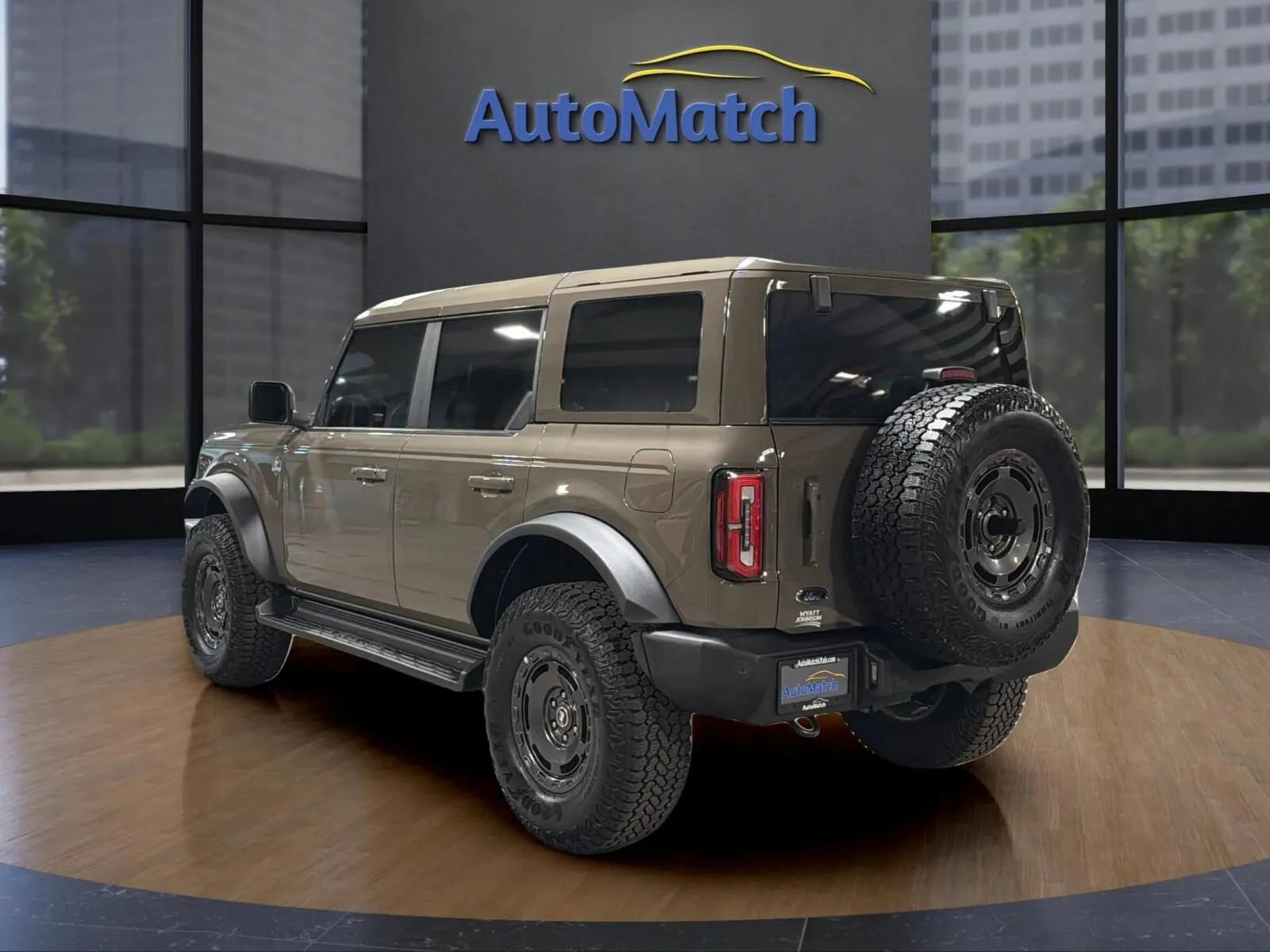 Used 2025 Ford Bronco Outer Banks w/ Sasquatch Package AWD/4WD image 9