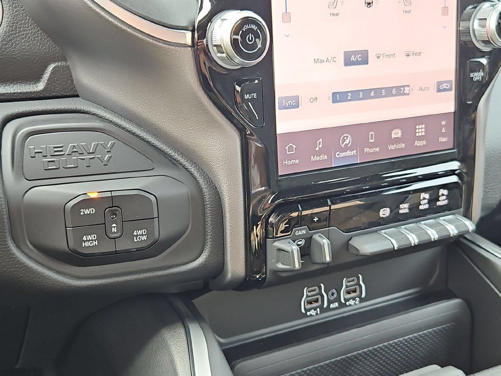 New 2026 RAM 2500 Big Horn AWD/4WD image 25