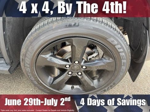 Used 2024 Jeep Grand Cherokee Altitude AWD/4WD image 20