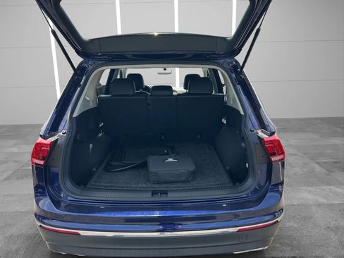 Used 2021 Volkswagen Tiguan SE AWD/4WD image 23