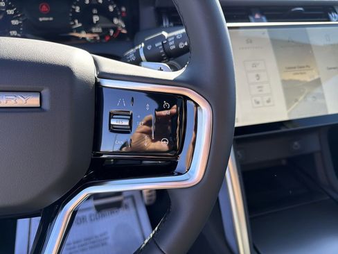 New 2026 Land Rover Discovery Sport Landmark image 25