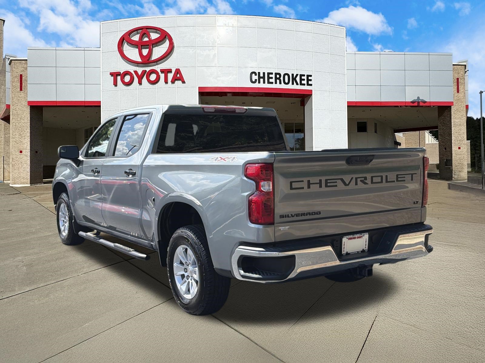 Used 2023 Chevrolet Silverado 1500 LT w/ LPO, Dark Essentials Package AWD/4WD image 7