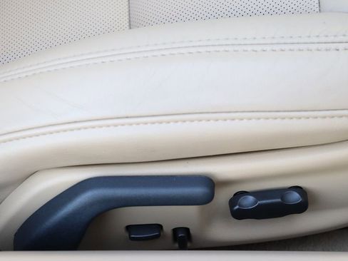 Used 2012 Chevrolet Corvette Grand Sport w/ 3LT Preferred Equipment Group image 35