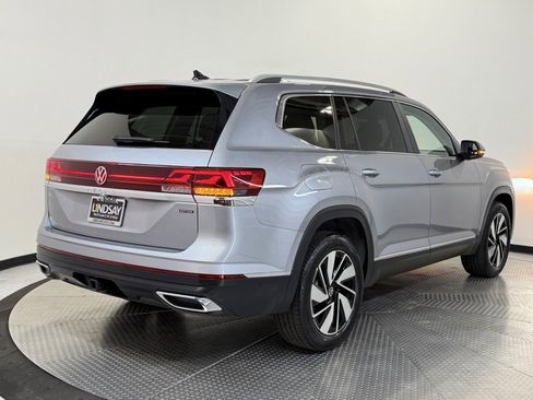 Used 2024 Volkswagen Atlas SEL image 8