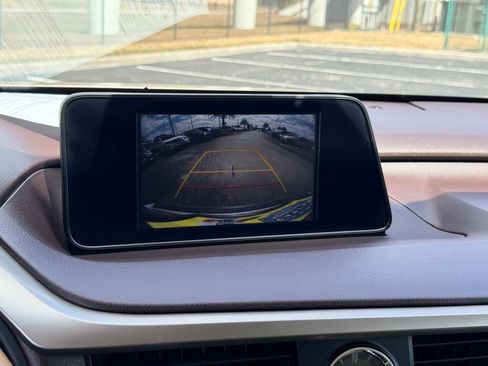 Used 2018 Lexus RX 350L w/ Premium Package image 26