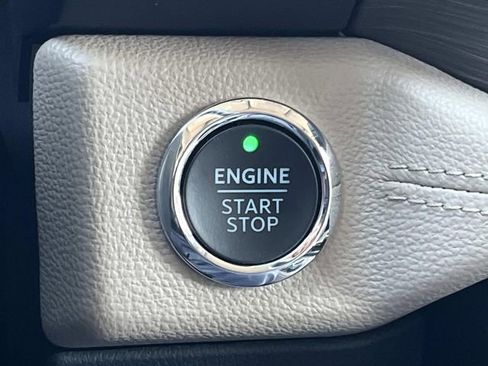 Used 2024 Ford Expedition Limited AWD/4WD image 33