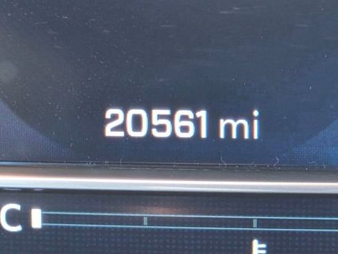 Used 2024 Chevrolet Silverado 1500 LT w/ Convenience Package II image 32