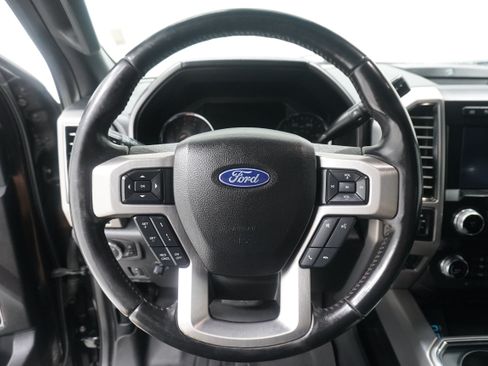 Used 2019 Ford F250 Platinum w/ Platinum Ultimate Package AWD/4WD image 20