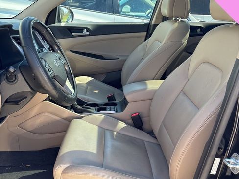 Used 2016 Hyundai Tucson Limited w/ Option Group 03 image 18