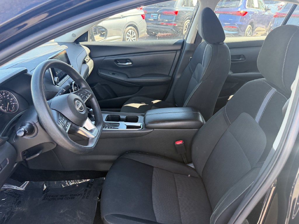 Used 2025 Nissan Sentra SV FWD image 9