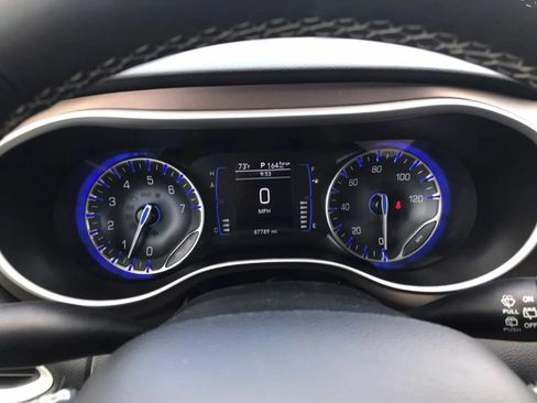 Used 2023 Chrysler Voyager LX FWD image 50