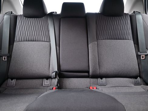 Used 2025 Toyota Camry LE w/ Convenience Package image 16