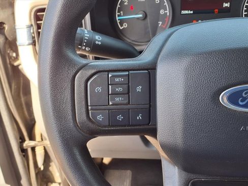 Used 2023 Ford F250 XLT image 32