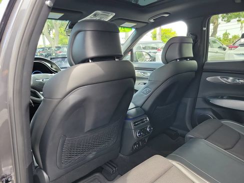 Used 2023 Genesis GV70 2.5T w/ Sport Prestige Package AWD/4WD image 11