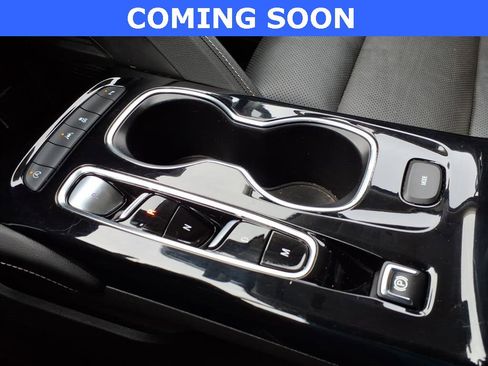 Used 2023 Buick Envision Essence image 18