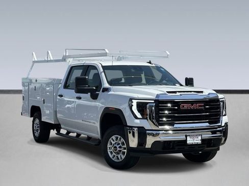 New 2026 GMC Sierra 2500 Pro image 1