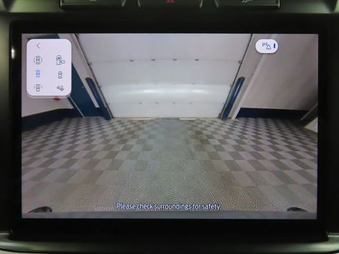 Used 2024 Ford F250 XLT w/ Black Appearance Package image 25