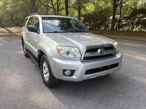 Used 2007 Toyota 4Runner SR5 RWD image 1