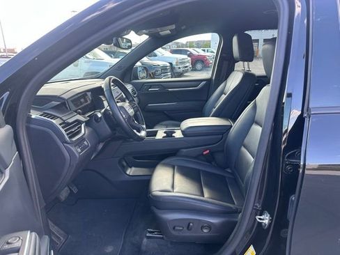 Certified 2024 GMC Acadia Elevation AWD/4WD image 2