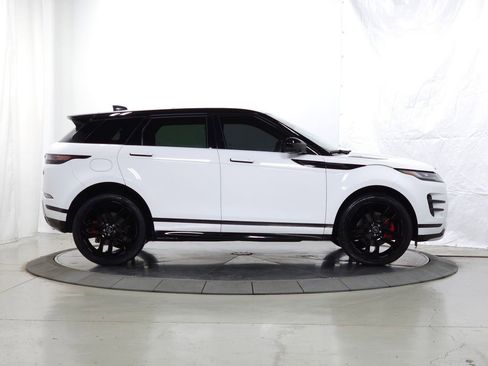 Used 2023 Land Rover Range Rover Evoque R-Dynamic SE image 9