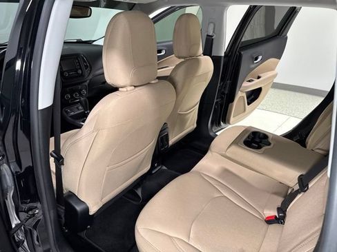 Used 2018 Jeep Compass Sport FWD image 22