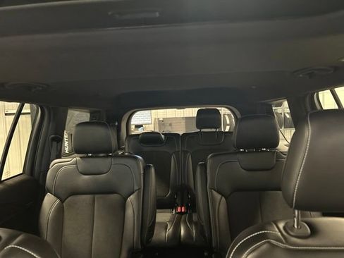 Used 2025 Jeep Grand Cherokee L Altitude AWD/4WD image 26