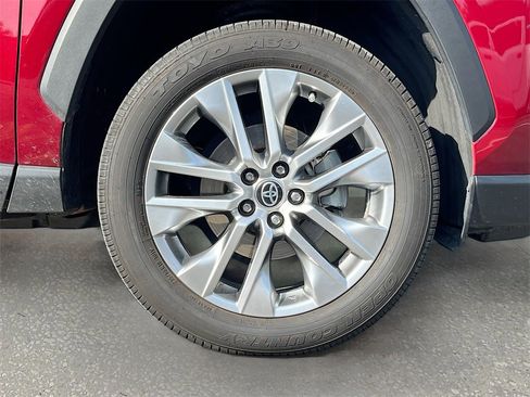 Used 2023 Toyota RAV4 Limited image 28