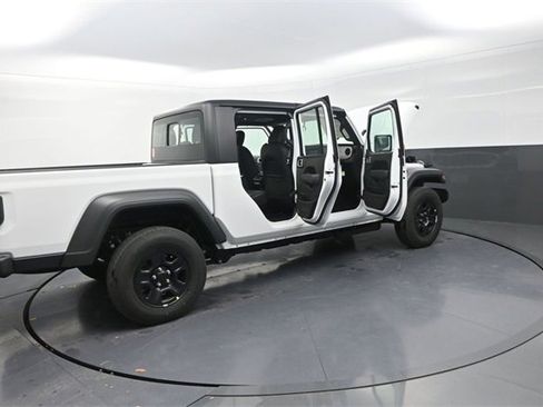 New 2026 Jeep Gladiator Sport image 31