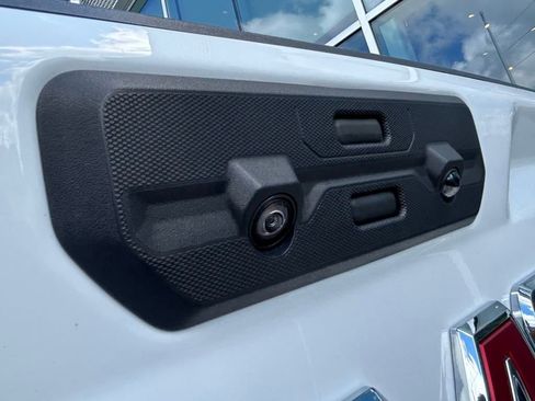 Used 2020 GMC Sierra 2500 AT4 w/ AT4 Premium Package image 54