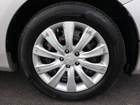 Used 2012 Toyota Corolla LE image 42