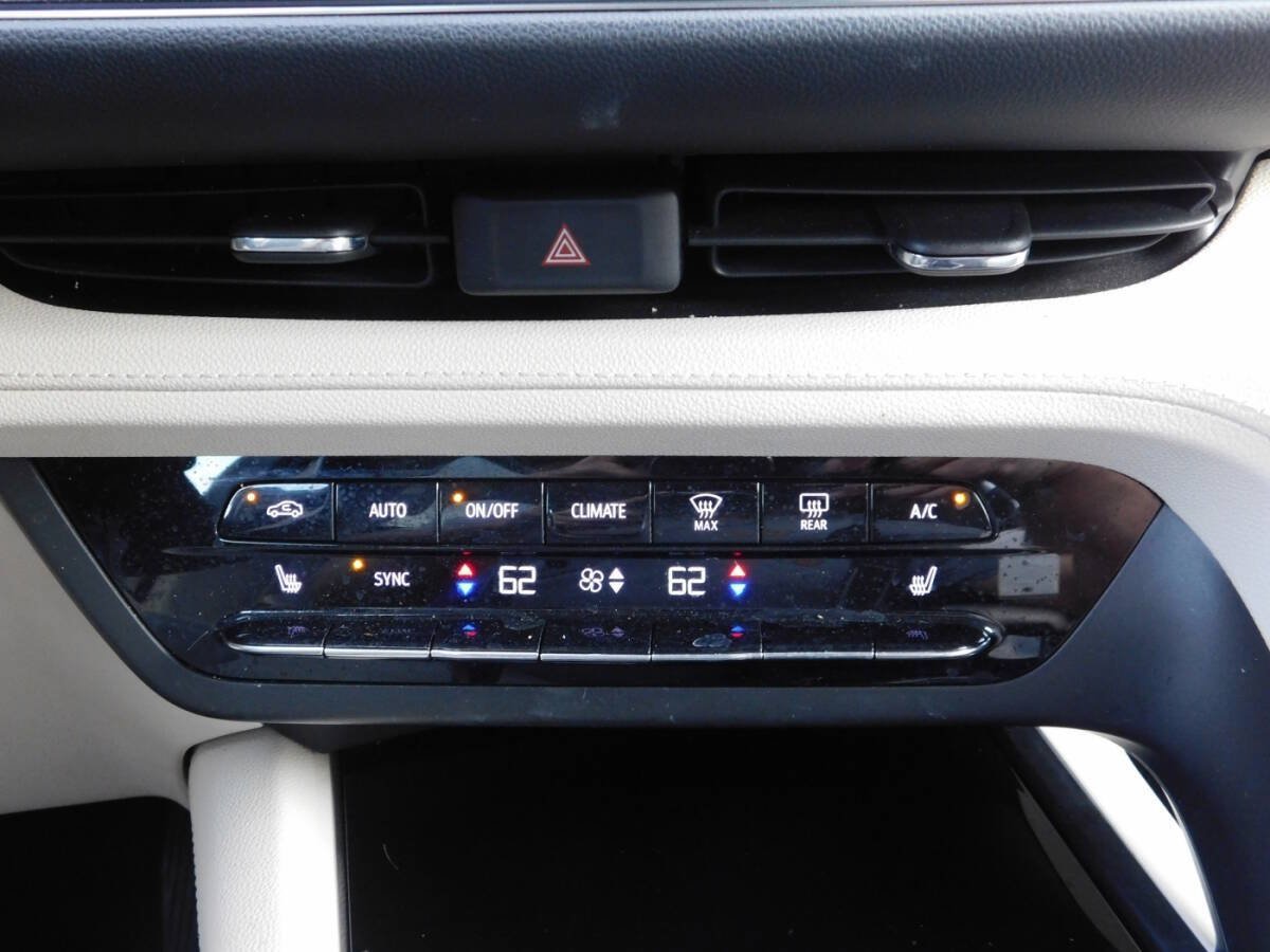 Used 2021 Buick Envision Preferred AWD/4WD image 16