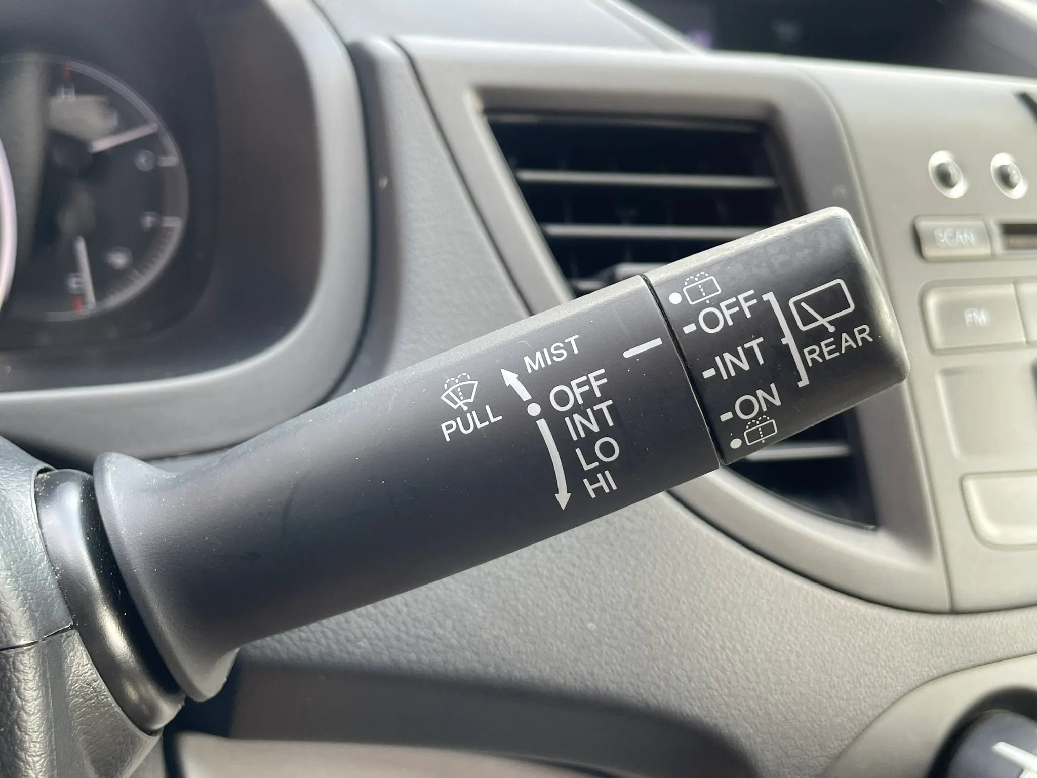 Used 2014 Honda CR-V LX image 27