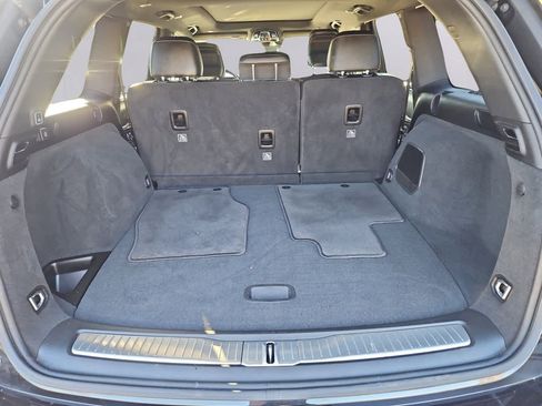 Used 2022 Jeep Grand Cherokee Overland w/ Luxury Tech Group IV image 38