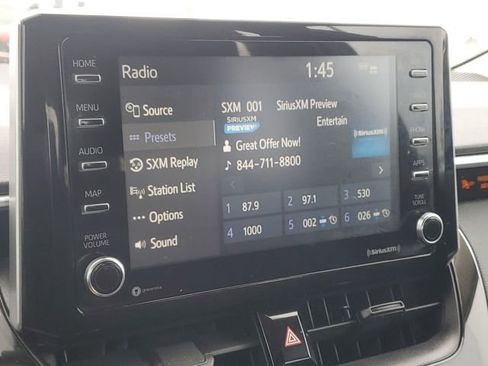 Used 2021 Toyota Corolla LE image 14