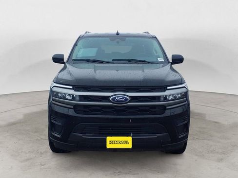 Certified 2024 Ford Expedition XLT image 8