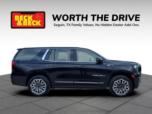 Certified 2023 GMC Yukon Denali Ultimate AWD/4WD image 7