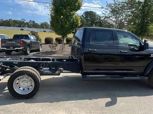 New 2026 RAM 4500 Tradesman w/ Chrome Appearance Group image 7