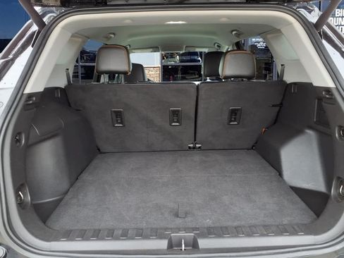 Used 2023 GMC Terrain AT4 AWD/4WD image 5