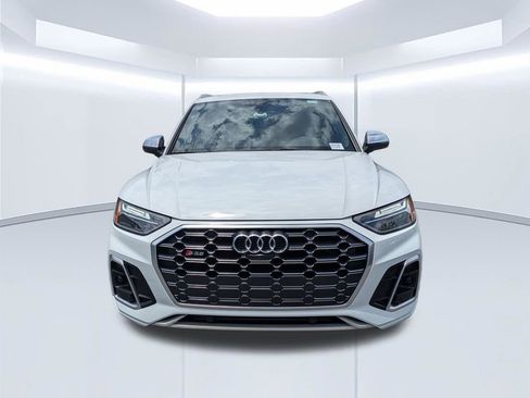 Used 2025 Audi SQ5 Premium Plus AWD/4WD image 32