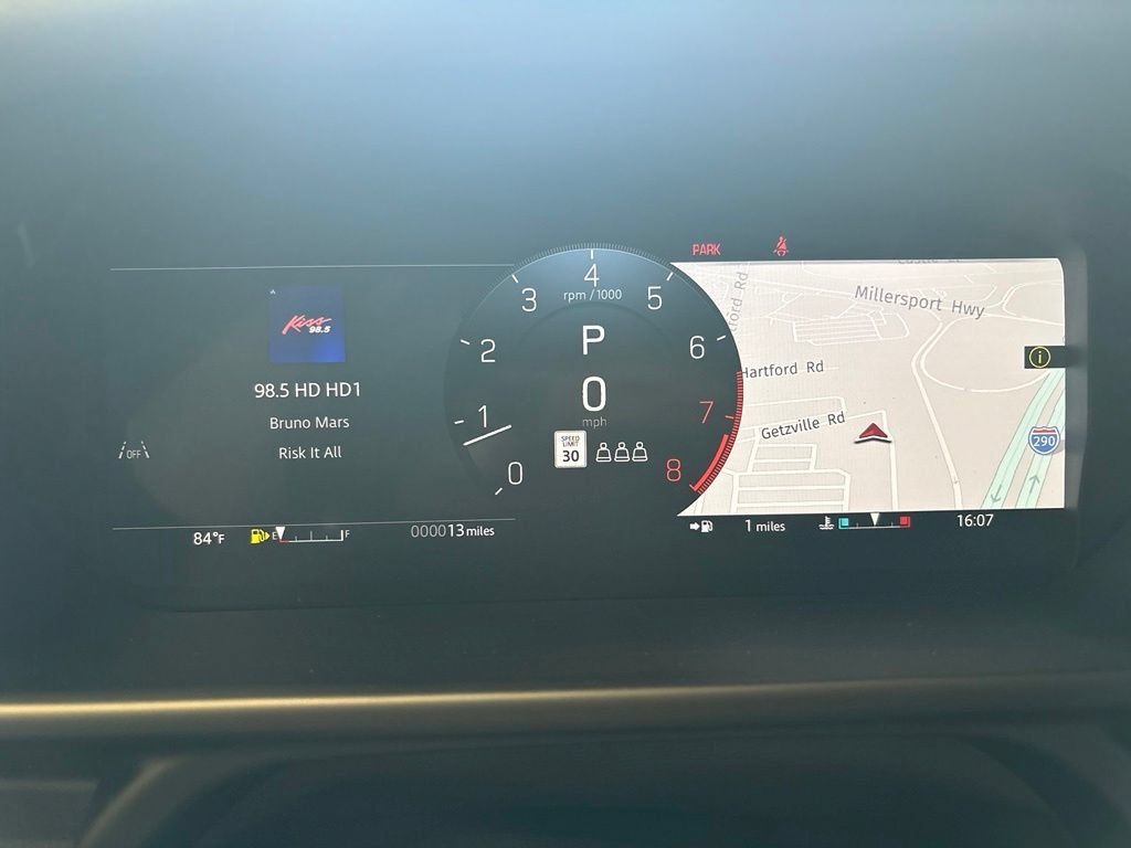 New 2026 Land Rover Defender 110 AWD/4WD image 22