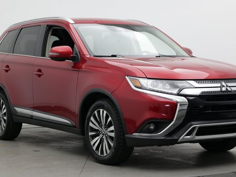 Used 2020 Mitsubishi Outlander SEL AWD/4WD image 3