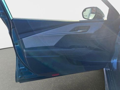 New 2026 Toyota Camry SE image 9