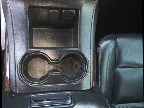 Used 2016 GMC Yukon SLE w/ Convenience Package image 17