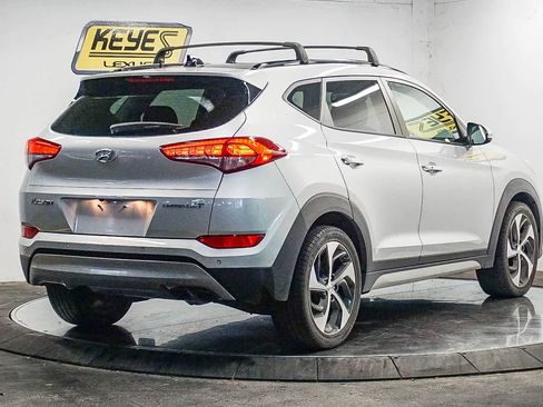 Used 2017 Hyundai Tucson Limited w/ Limited Ultimate Package 03 FWD image 4